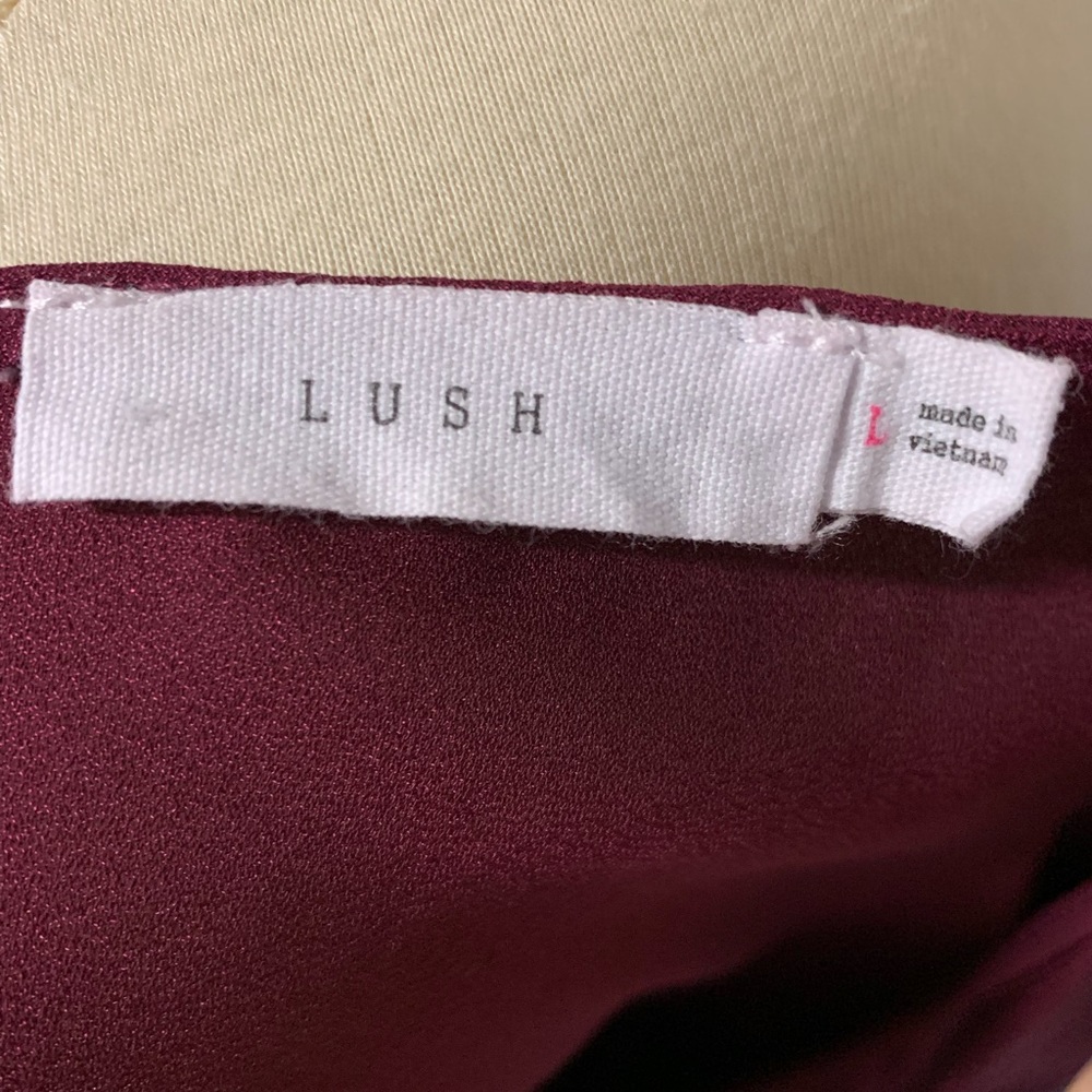 {Lush} Ruffle Blouse - Picture 7 of 7